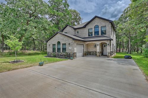305 Pinehurst Dr, New Ulm, TX, 78950-2387 | Card Image