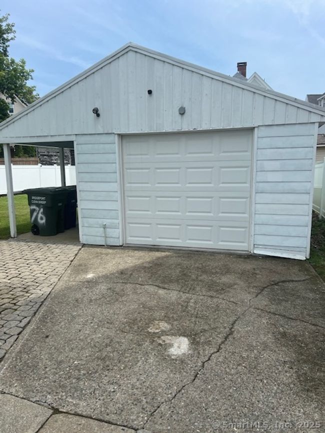 76 Porter St, House other with 2 bedrooms, 2 bathrooms and 3 parking in Bridgeport CT | Image 39