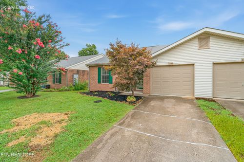 8059 Chambord Way, Powell, TN, 37849 | Card Image