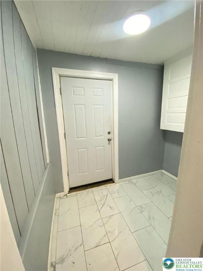 522 N Jordan St, Townhouse with 4 bedrooms, 1 bathrooms and null parking in Allentown PA | Image 17