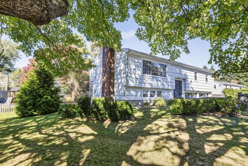 7 Eastfield Road, Cape Elizabeth, ME, 04107 | Card Image