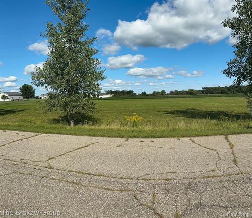 1990 Buck Tail Road, Caledonia Twp, MI, 48867 | Card Image