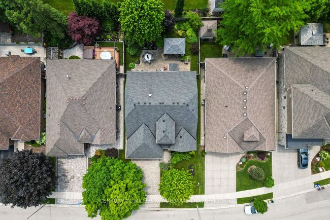 46 Giffin Rd, House other with 2 bedrooms, 3 bathrooms and 4 parking in Dundas ON | Image 38