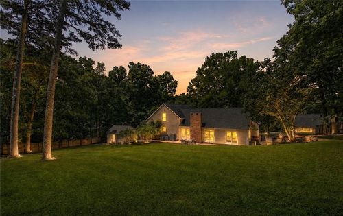 224 Shadowood Dr Se, Calhoun, GA, 30701-4636 | Card Image