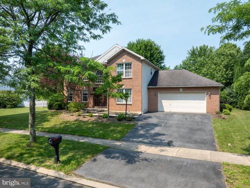 2184 Autumnwood Dr, STATE COLLEGE, PA, 16801-2419 | Card Image