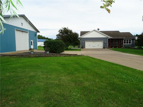 568 N Midway Rd, Menomonie, WI, 54751-4774 | Card Image
