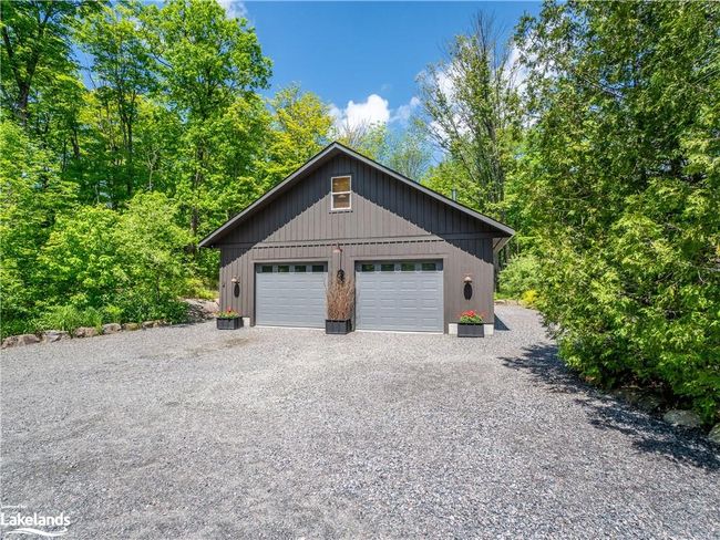 1064 Moore Rd, House other with 3 bedrooms, 2 bathrooms and 8 parking in Bracebridge ON | Image 36