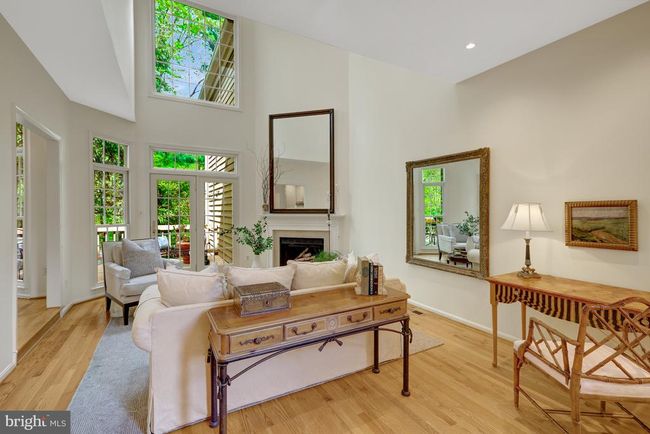 11431 Hollow Timber Way, Townhouse with 3 bedrooms, 4 bathrooms and null parking in Reston VA | Image 6