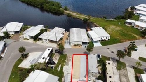 62 Terra Ceia Dr, Palmetto, FL, 34221-3570 | Card Image