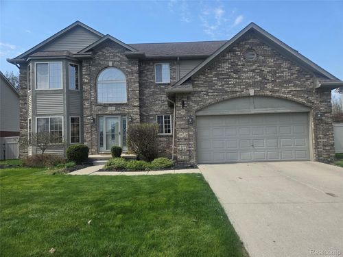 26940 Cedar Run Ct, Woodhaven, MI, 48183-4476 | Card Image