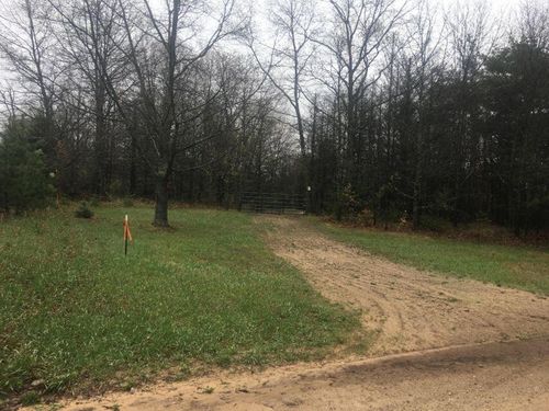 2700 S 28th Ave, Shelby, MI, 49455-9509 | Card Image