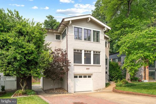 3207 19th St N, ARLINGTON, VA, 22201-5216 | Card Image