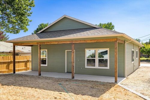 212 N 2nd St W, Homedale, ID, 83628 | Card Image
