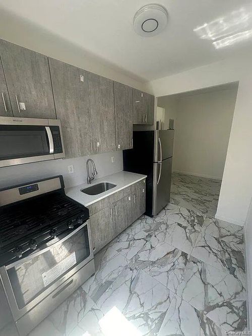 apt-2-1333 Noble Ave, Bronx, NY, 10472-1888 | Card Image