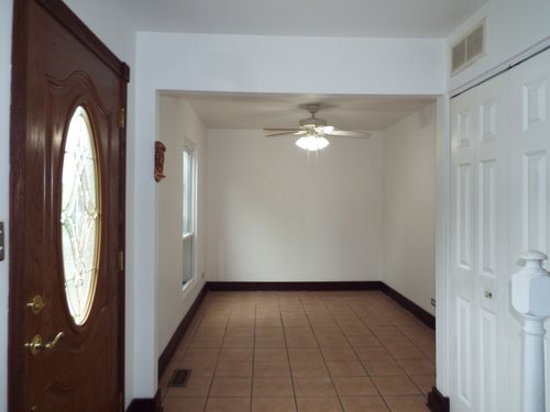 2143 Hassell Rd, Hoffman Estates, IL, 60169-2201 | Card Image