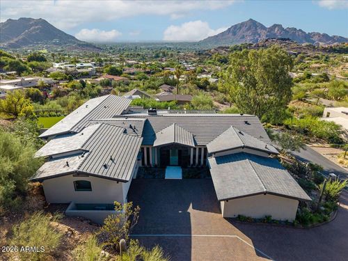 7347 N Red Ledge Dr, Paradise Valley, AZ, 85253-2881 | Card Image