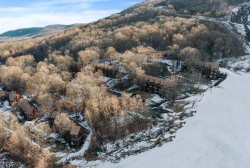 unit-7-7 Deer Valley Ln, Vernon, NJ, 07462-4561 | Card Image