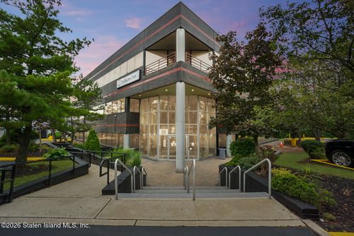 1a-260 Christopher Ln, Staten Island, NY, 10314-1607 | Card Image