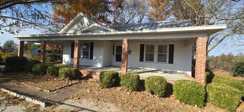 272 W Littlefield Rd, Ayden, NC, 28513-8425 | Card Image