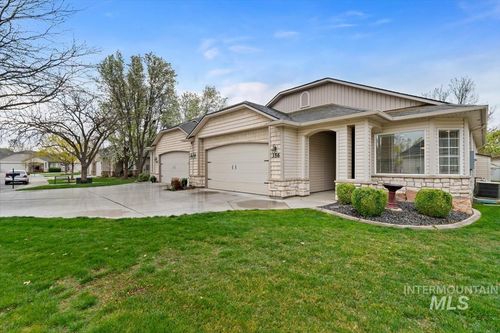 356 S Golden Eagle Ln, Eagle, ID, 83616-6077 | Card Image