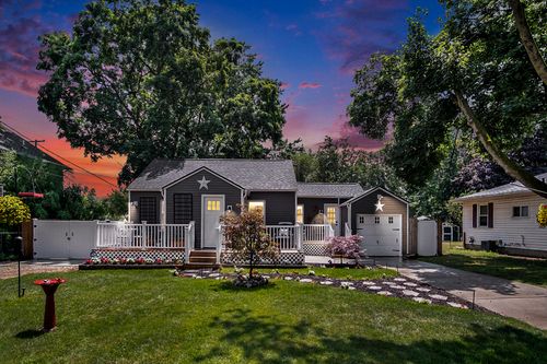 938 Cogswell St Nw, Walker, MI, 49544-2875 | Card Image