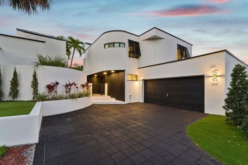 2651 Ne 22nd Ct, Pompano Beach, FL, 33062-1105 | Card Image