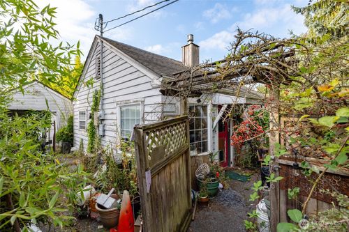17658 Dunbar Rd, Mount Vernon, WA, 98273-8752 | Card Image