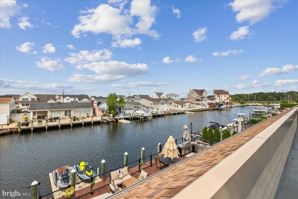 Ship Ct, Toms River, NJ 08753