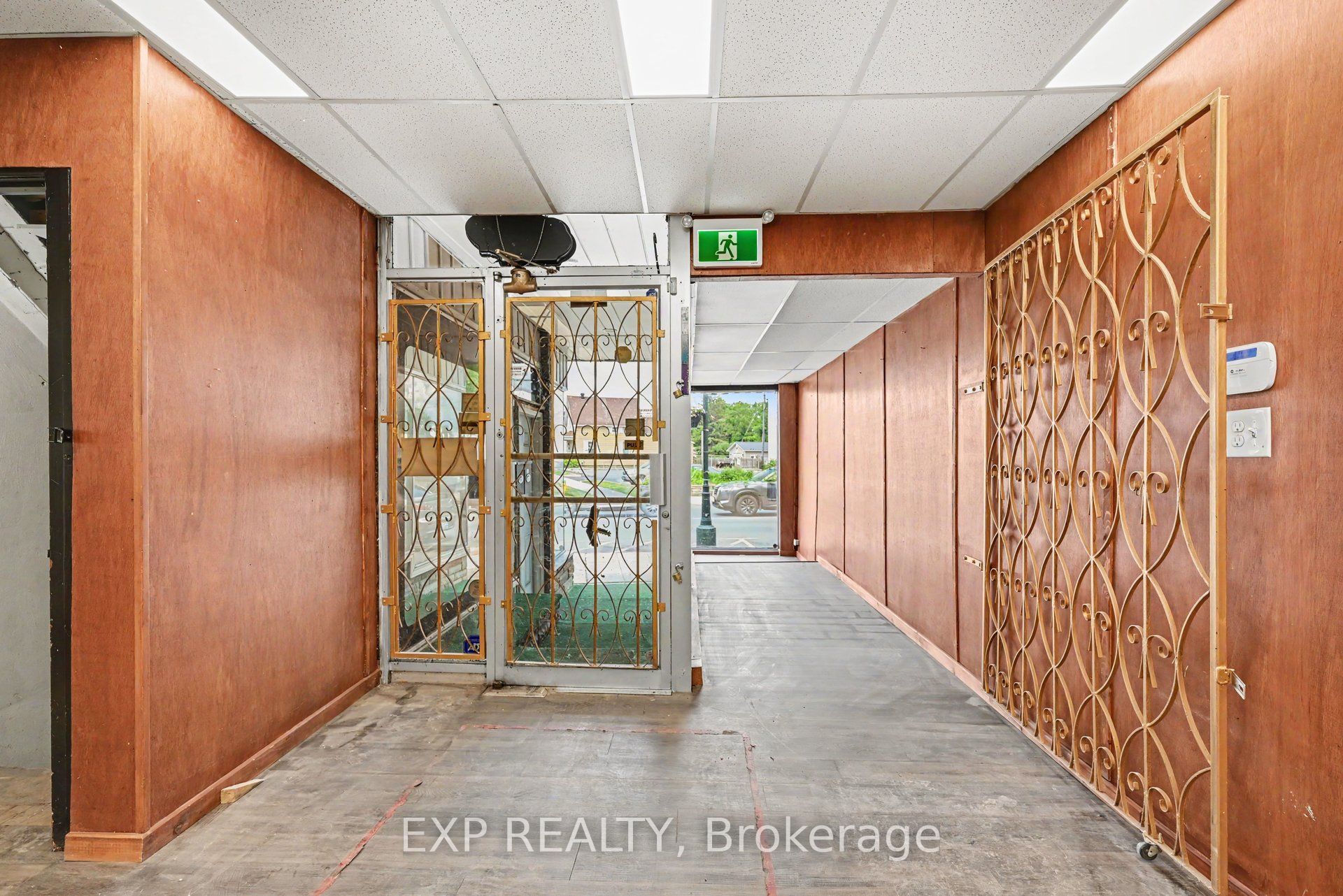 Commercial Lease in Cornwall 5