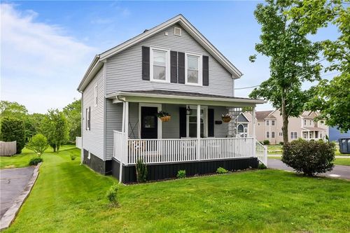 1978 County St, Somerset, MA, 02726-5402 | Card Image