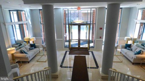 1-407-1050 N Taylor St, ARLINGTON, VA, 22201-4706 | Card Image