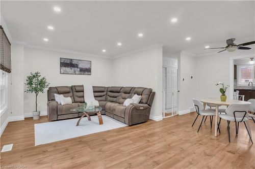 17-175 Siebert Ave, Kitchener, ON, N2C2M1 | Card Image