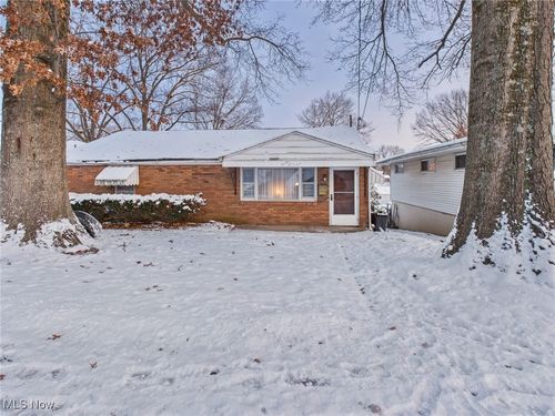 2604 Morningside Ave, Parkersburg, WV, 26101-2931 | Card Image