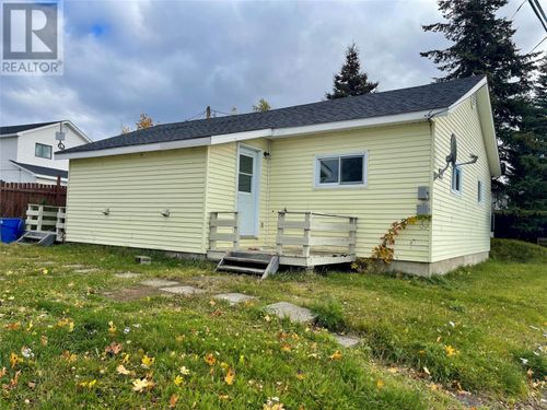 10 Second Ave, Grand Falls-Windsor, NL, A2B1B1 | Card Image