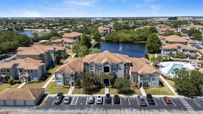 202 - 5693 Star Rush Dr, Condo with 2 bedrooms, 2 bathrooms and null parking in Melbourne FL | Image 4