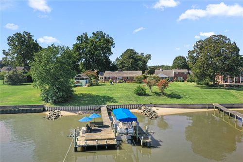 19841 Tidewater Trl, TAPPAHANNOCK, VA, 22560-5200 | Card Image