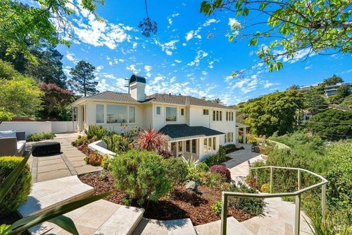 5 Warren Ct, Tiburon, CA, 94920-1117 | Card Image