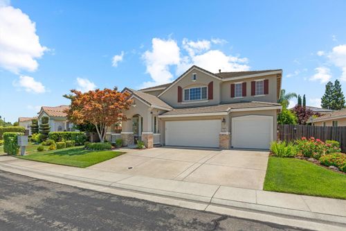 2765 Mccloud Way, Roseville, CA, 95747 | Card Image