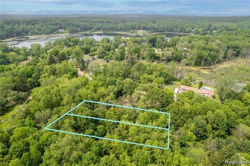 VL Birchwood Drive, Holly Township, MI, 48442 | Card Image