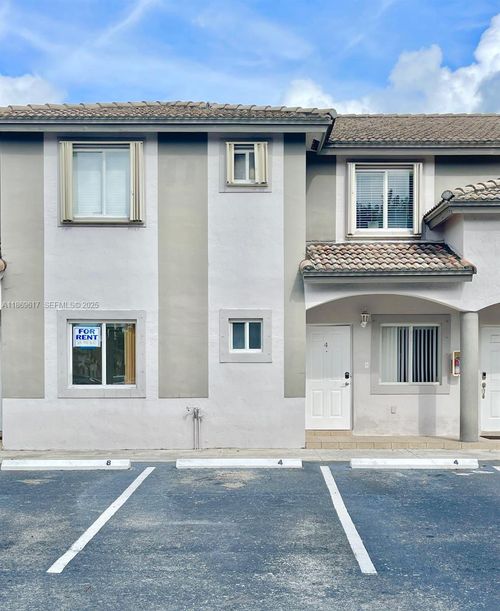 apt-4-5795 Nw 109th Ave, Doral, FL, 33178-3992 | Card Image