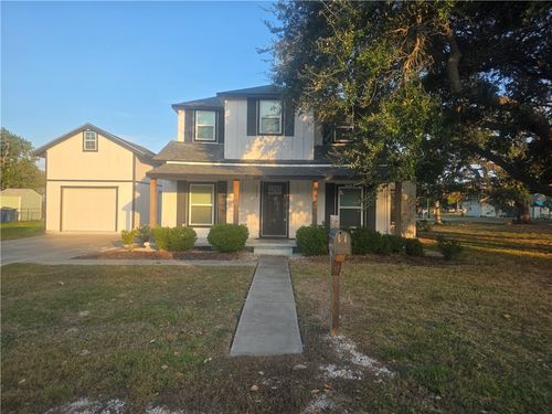 1104 N Allen St, Rockport, TX, 78382-3108 | Card Image