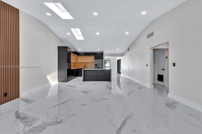 5890 Sw 13 Th St, House other with 4 bedrooms, 3 bathrooms and null parking in Plantation FL | Image 6