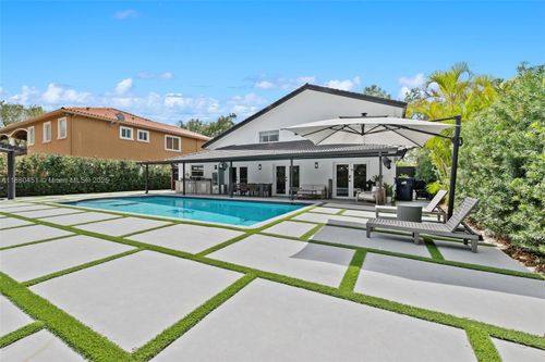 16811 Nw 83rd Ave, Miami Lakes, FL, 33016-3458 | Card Image