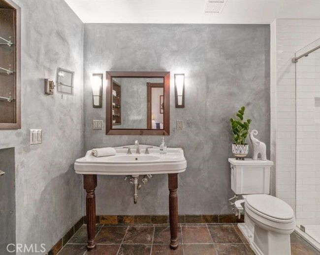 315 E 8th #401 Street, Condo with 2 bedrooms, 2 bathrooms and 2 parking in Los Angeles CA | Image 7