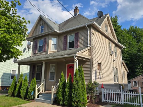 38 Florence St, Manchester, CT, 06040-5406 | Card Image