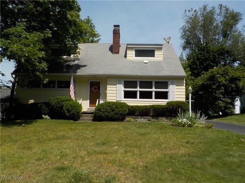 3130 Park Dr, Stow, OH, 44224-4428 | Card Image