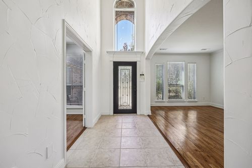 6400 Rogers Dr, North Richland Hills, TX, 76182-4807 | Card Image