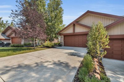 3435 Cedar Dr, Home with 3 bedrooms, 2 bathrooms and 2 parking in Park City UT | Image 2