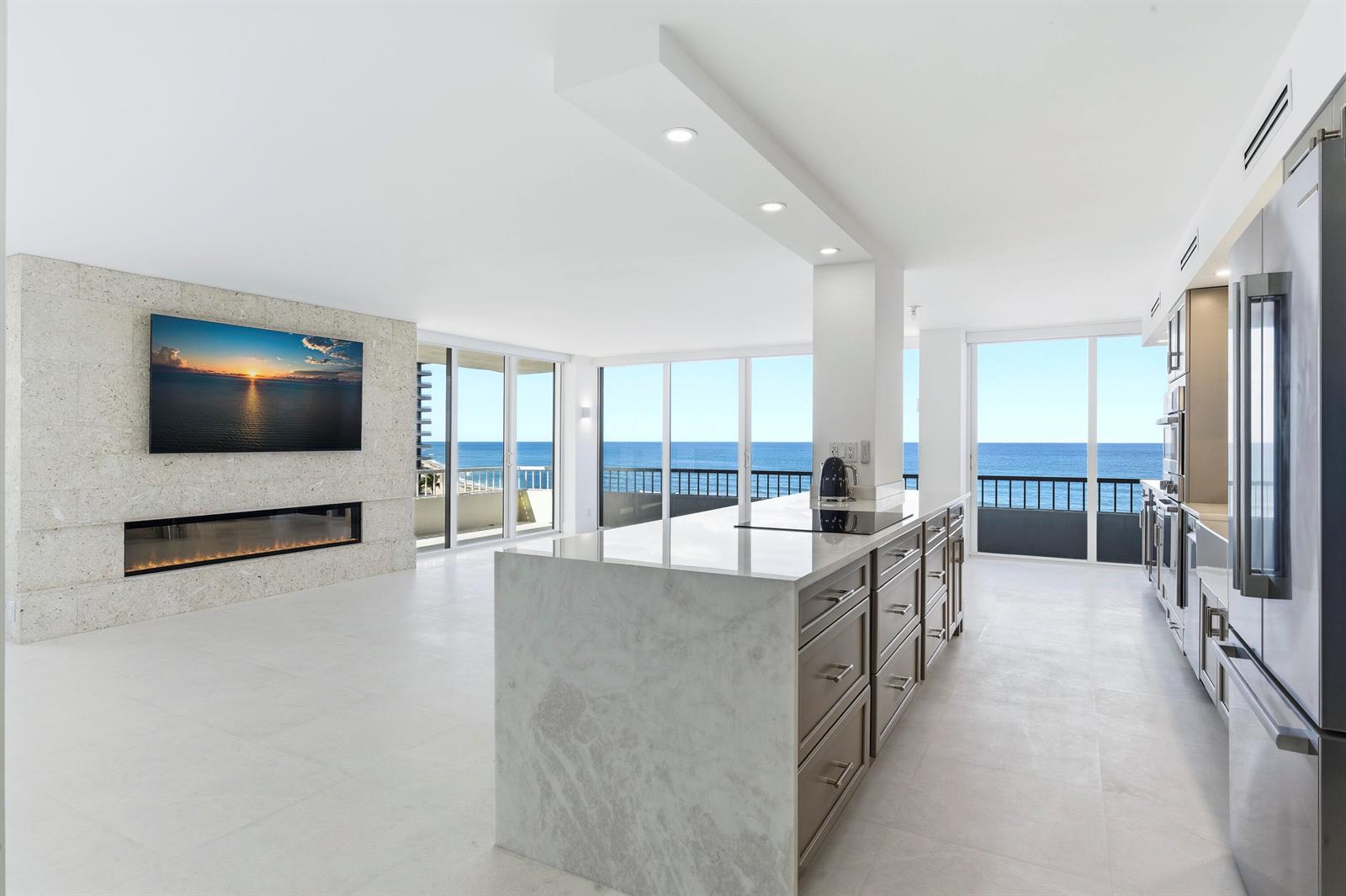 Residential in Singer Island 2