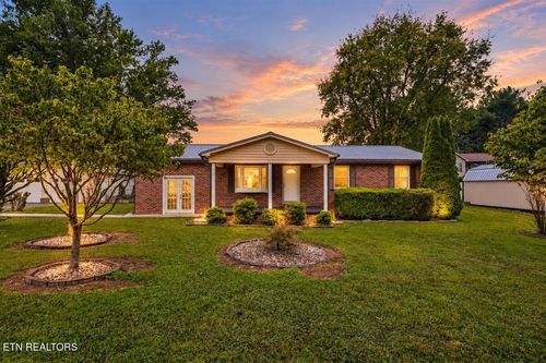 219 W Bowman Cir, La Follette, TN, 37766-4924 | Card Image